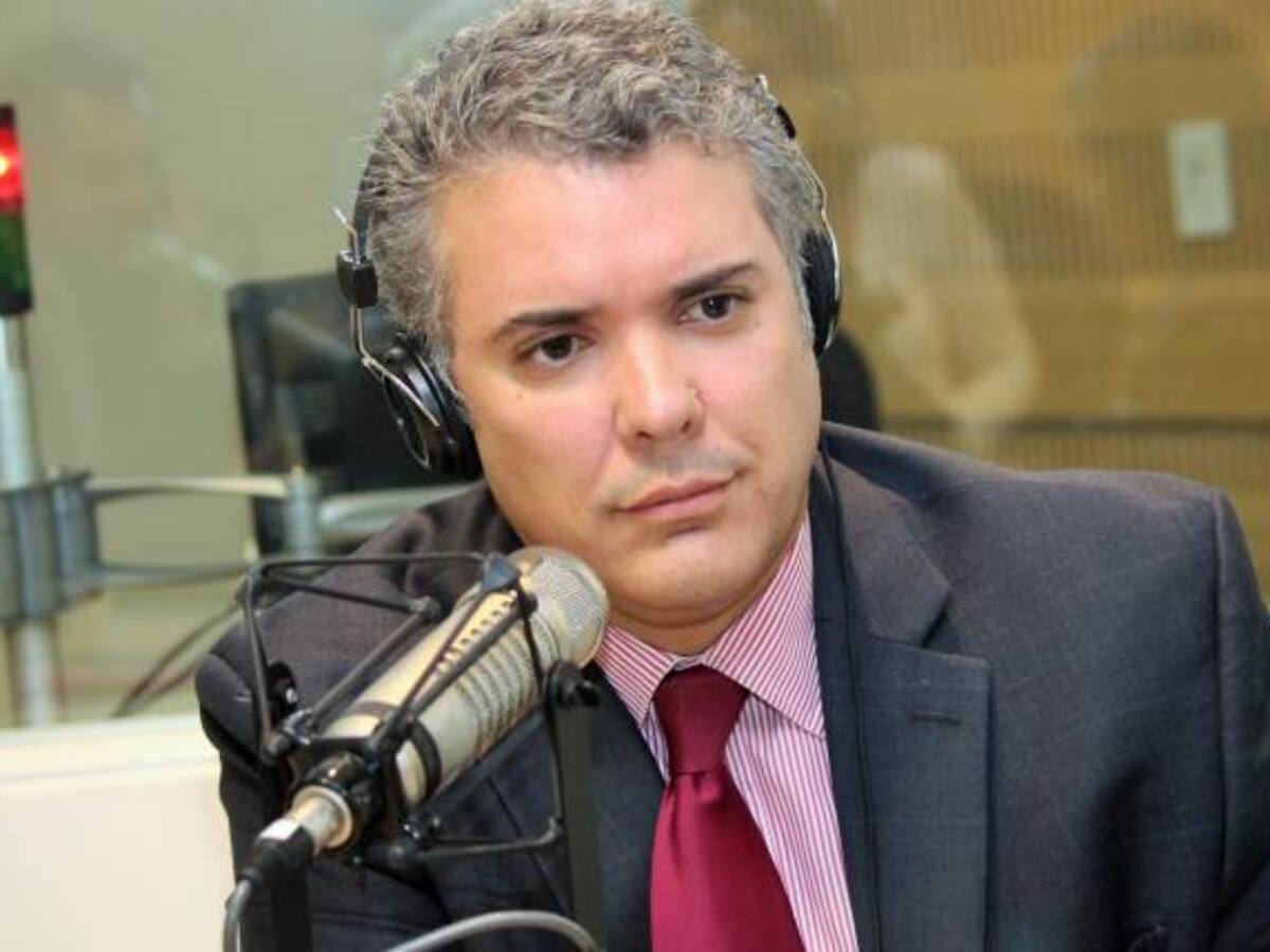 Casos como la masacre en Orlando pueden llevar a tomar nuevas medidas de control individual: Duque