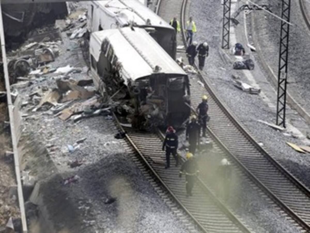 Concluye la búsqueda de víctimas del tren accidentado en España
