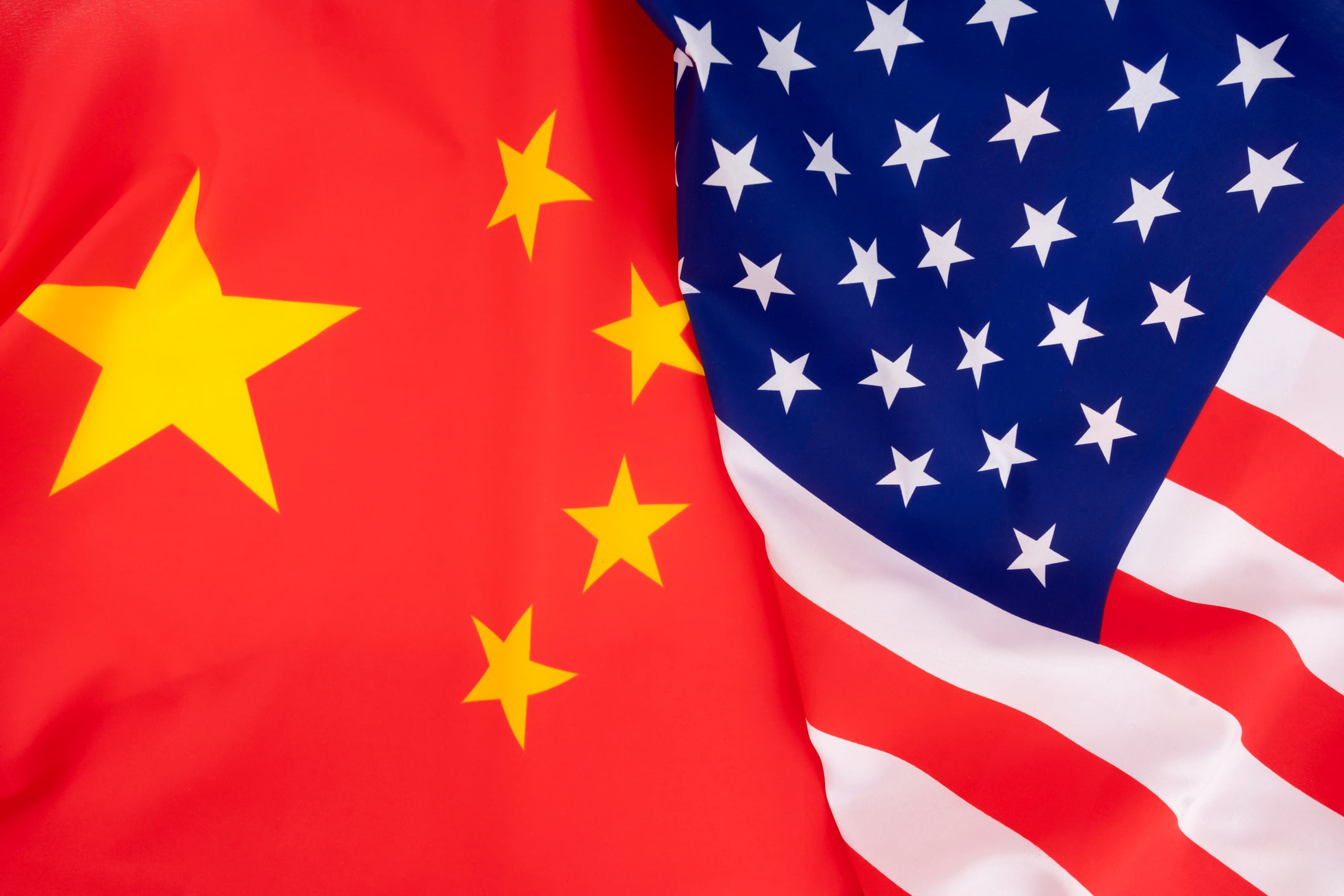 Banderas de China y Estados Unidos. Foto: Getty Images