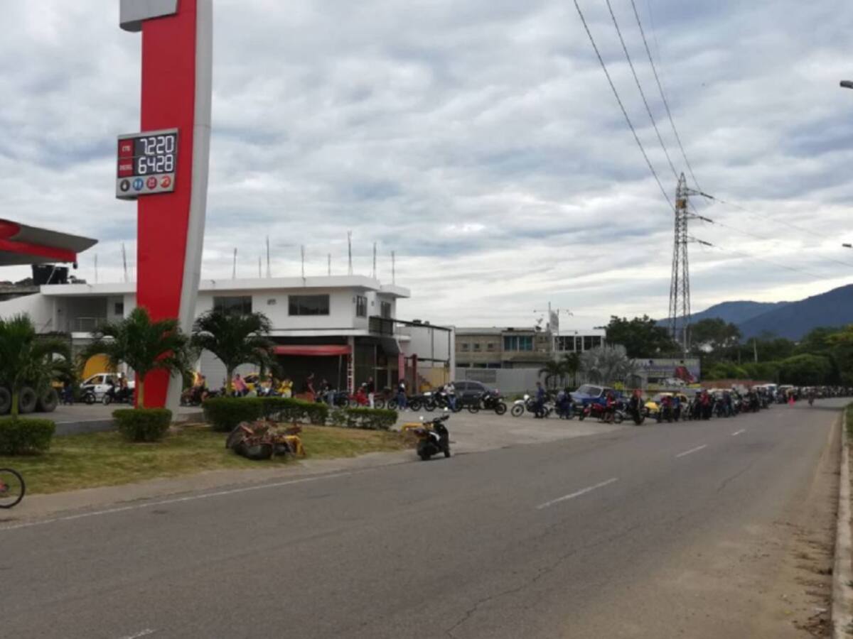 Sector de hidrocarburos pide mantener calma para abastecimiento