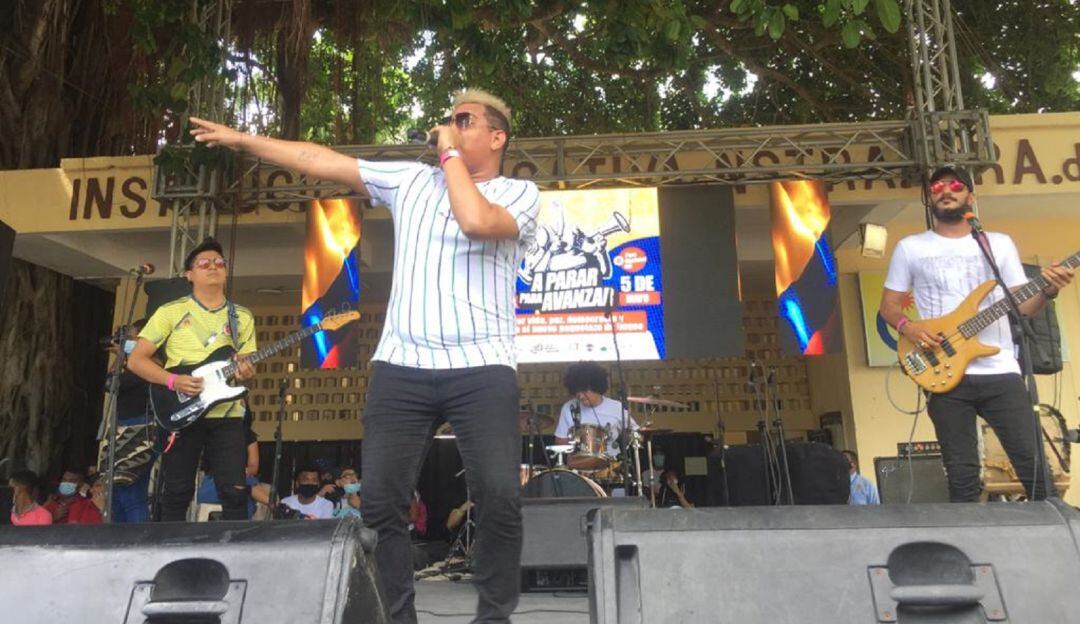 JDV PRODUCCIONES ROBERT VARGAS