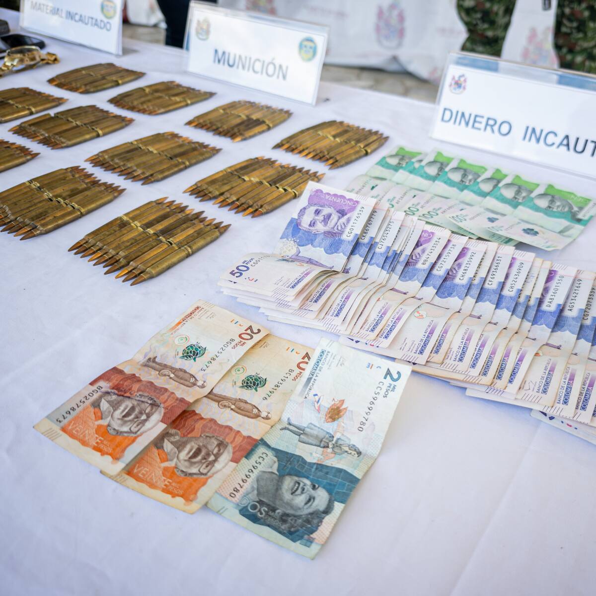 En el Huila capturan tres presuntos extorsionistas e incautan armamento ilegal