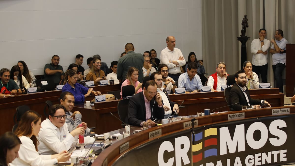 En medio de demanda de pérdida de investidura, Concejo designa delegado al AMVA