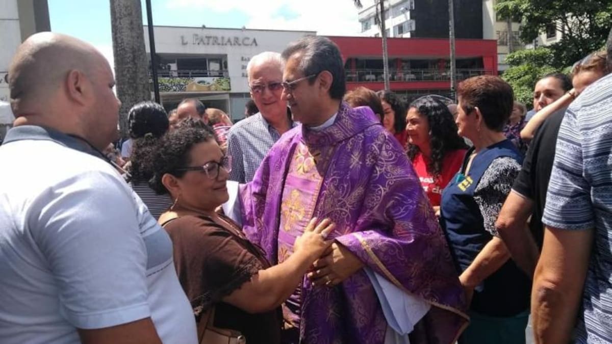 Todo el año se debe vivir y compartir en familia: Obispo Diócesis de Armenia