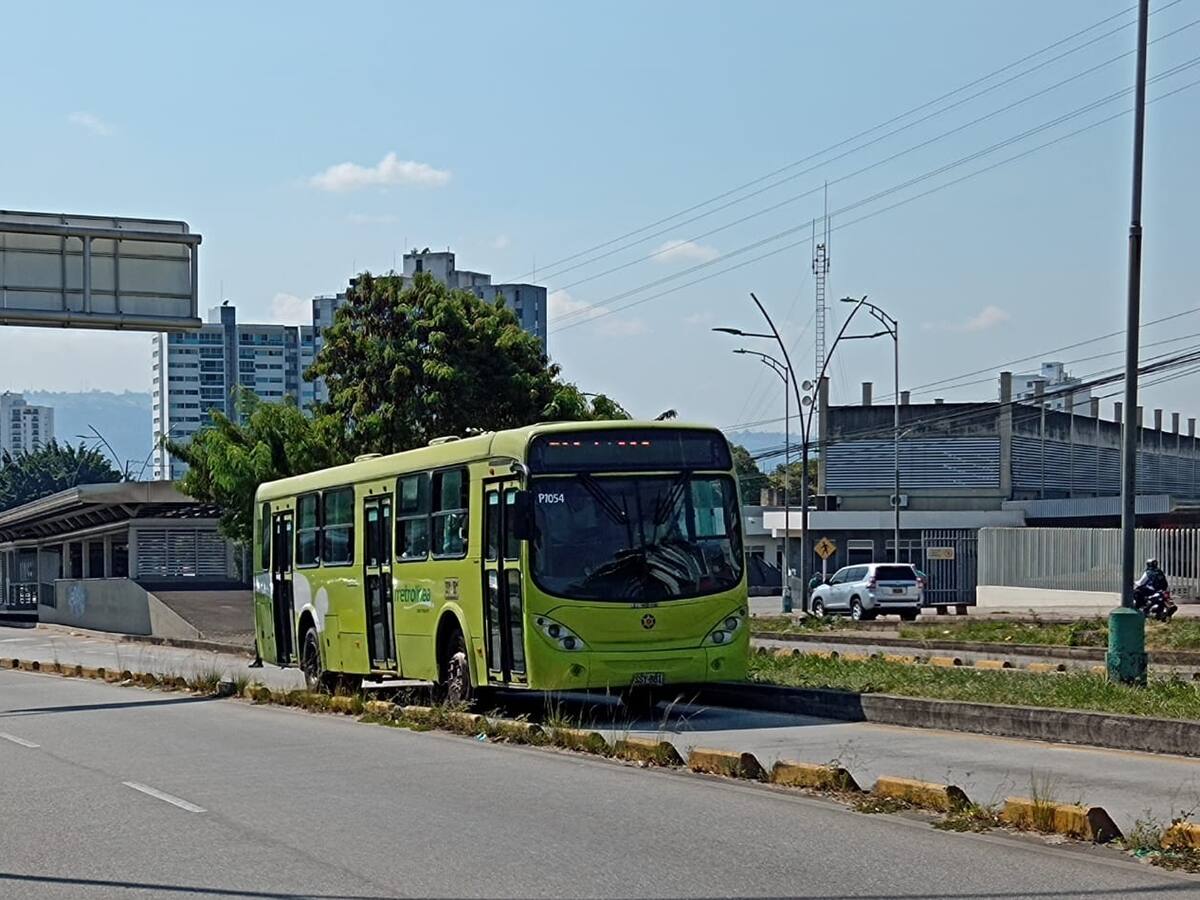 Metrolínea desvía rutas por evento ciclístico