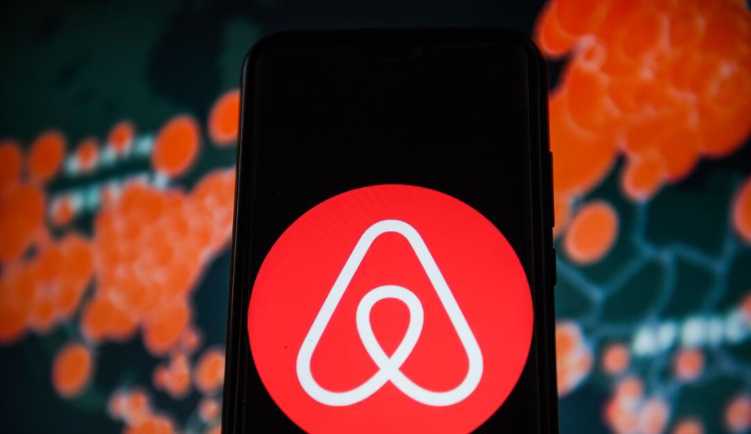 Airbnb busca ayudar a refugiados ucranianos en Europa del este. 