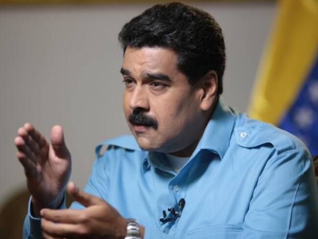 Maduro llama a reconstruir la frontera y afirma que se vio obligado a tomar medidas