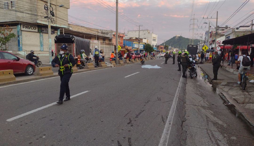 La víctima perdió el control del vehículo y falleció en plena vía