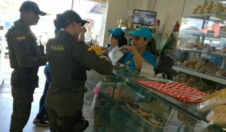 Autoridades con el comercio en Tibú