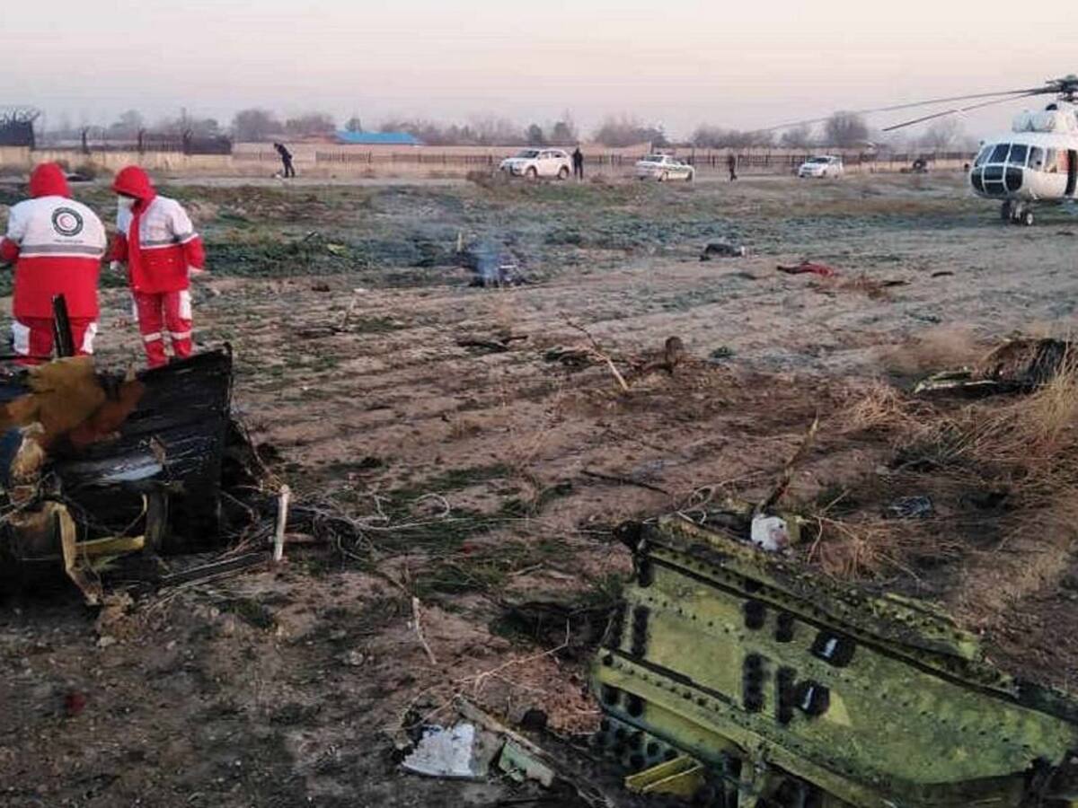 No hay sobrevivientes en accidente de avión con 170 pasajeros en Irán