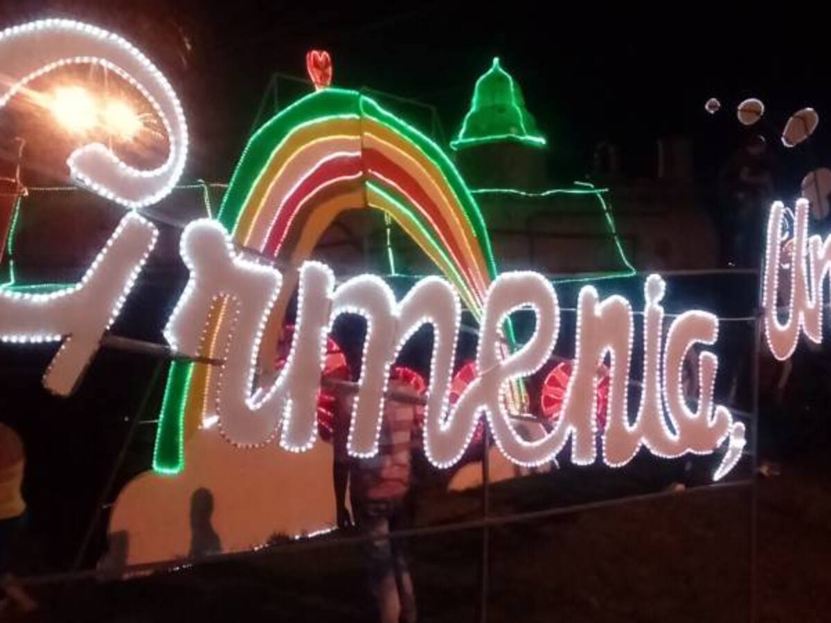 Apagan alumbrado navideño en Armenia para ahorrar energía