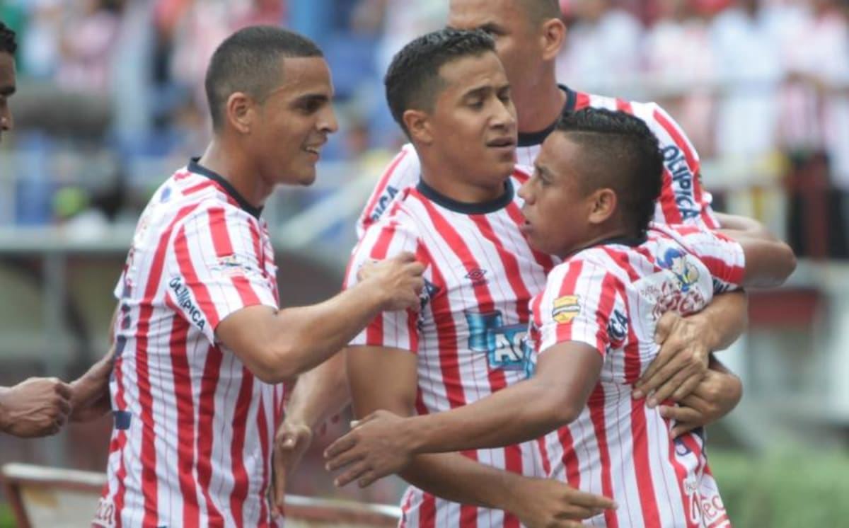 Junior derrotó 3-2 a Medellín y lo eliminó de los cuadrangulares.