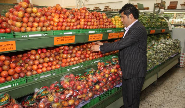 Alonso Orjuela, Fundador de Surtifruver