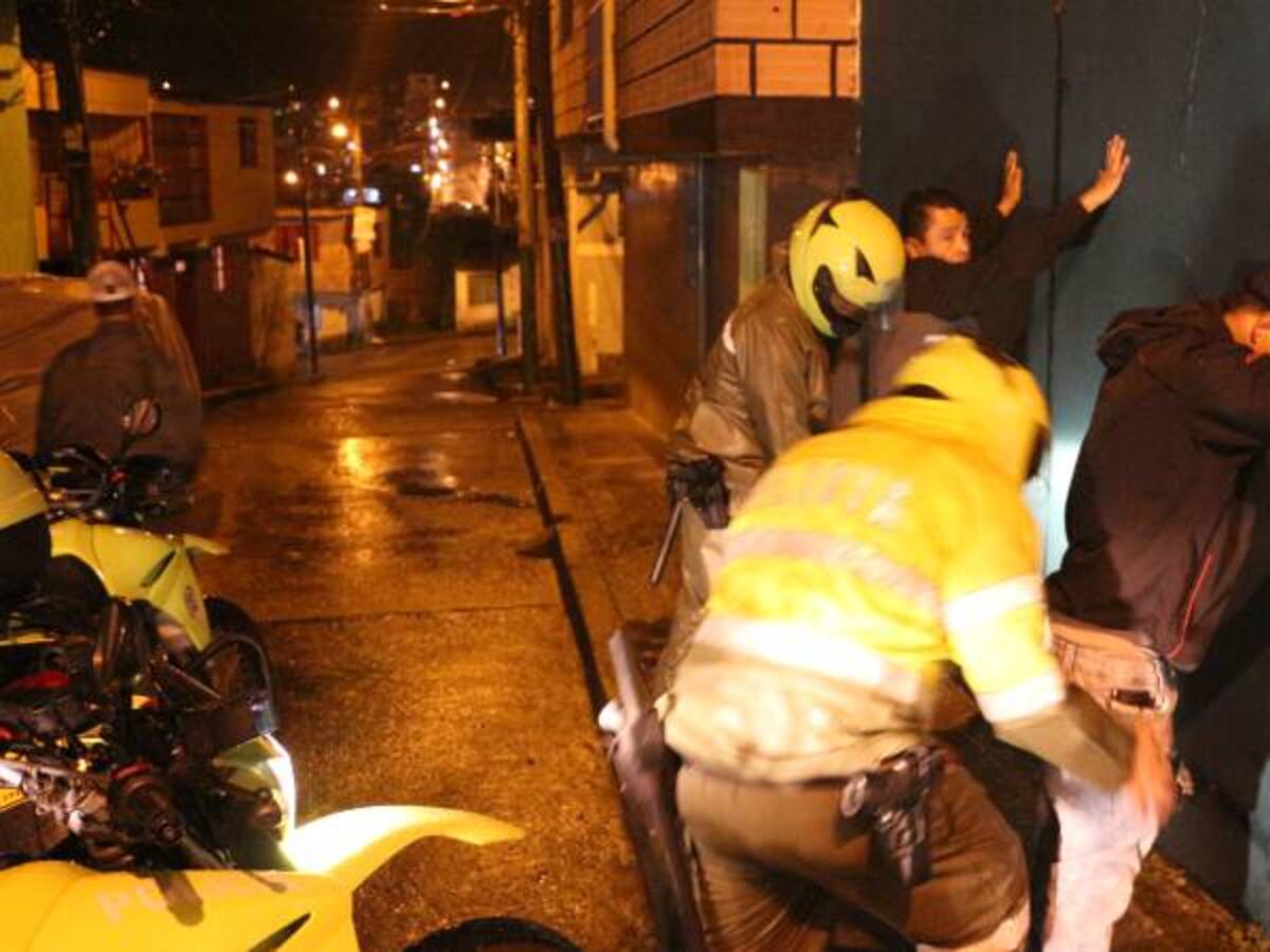 La Policía, el CTI y el Ejército se tomaron una comuna en Manizales