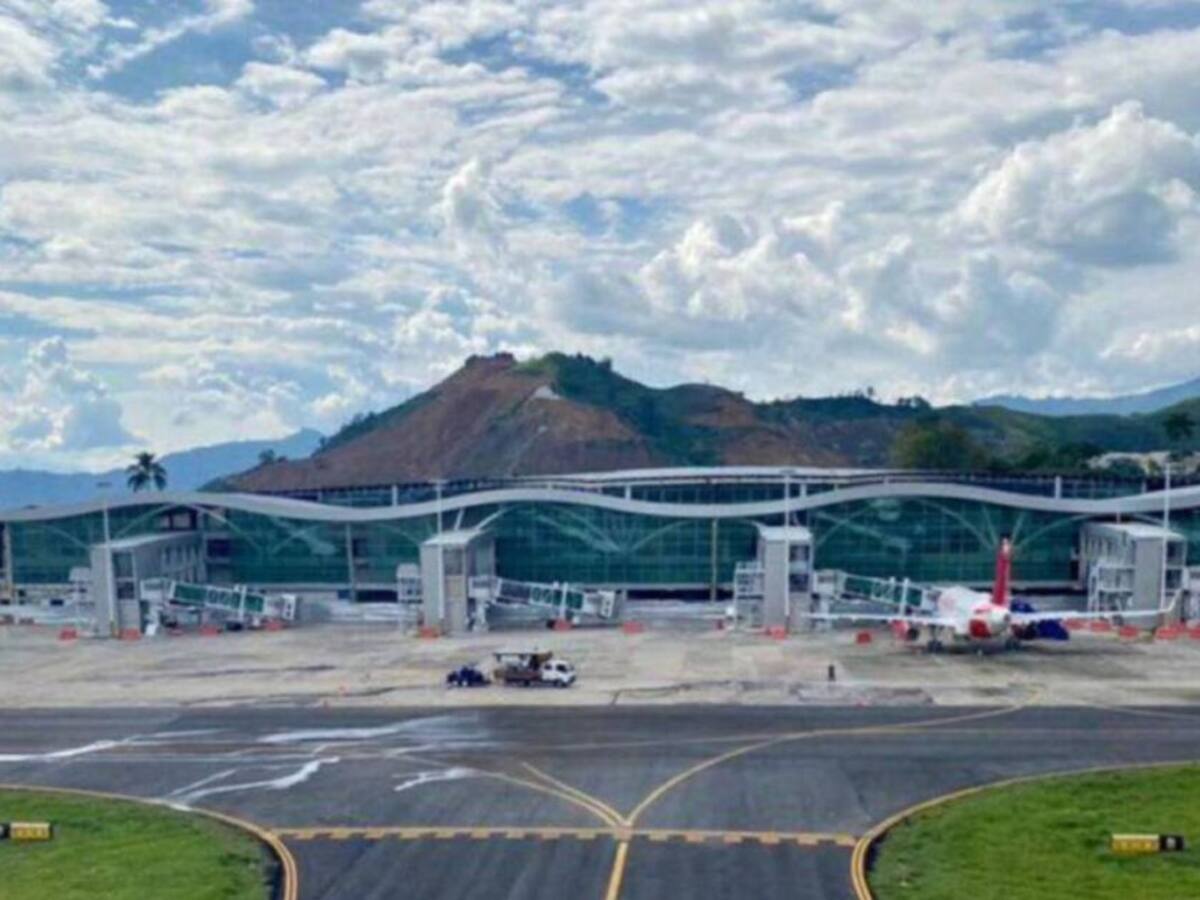 Ampliación de plataforma aeroportuaria finaliza los primeros días de abril