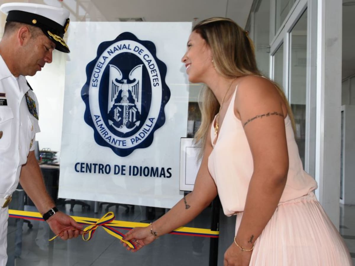 Escuela Naval inaugura centro de idiomas y laboratorio de materiales