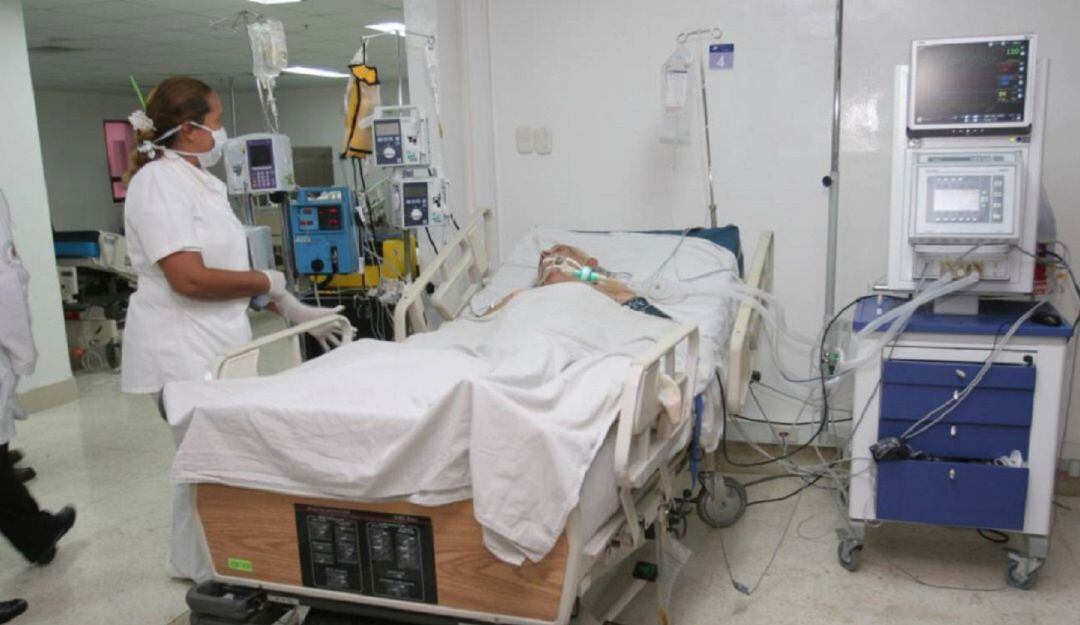 En el hospital de Purificación buscan personal para la uci. 