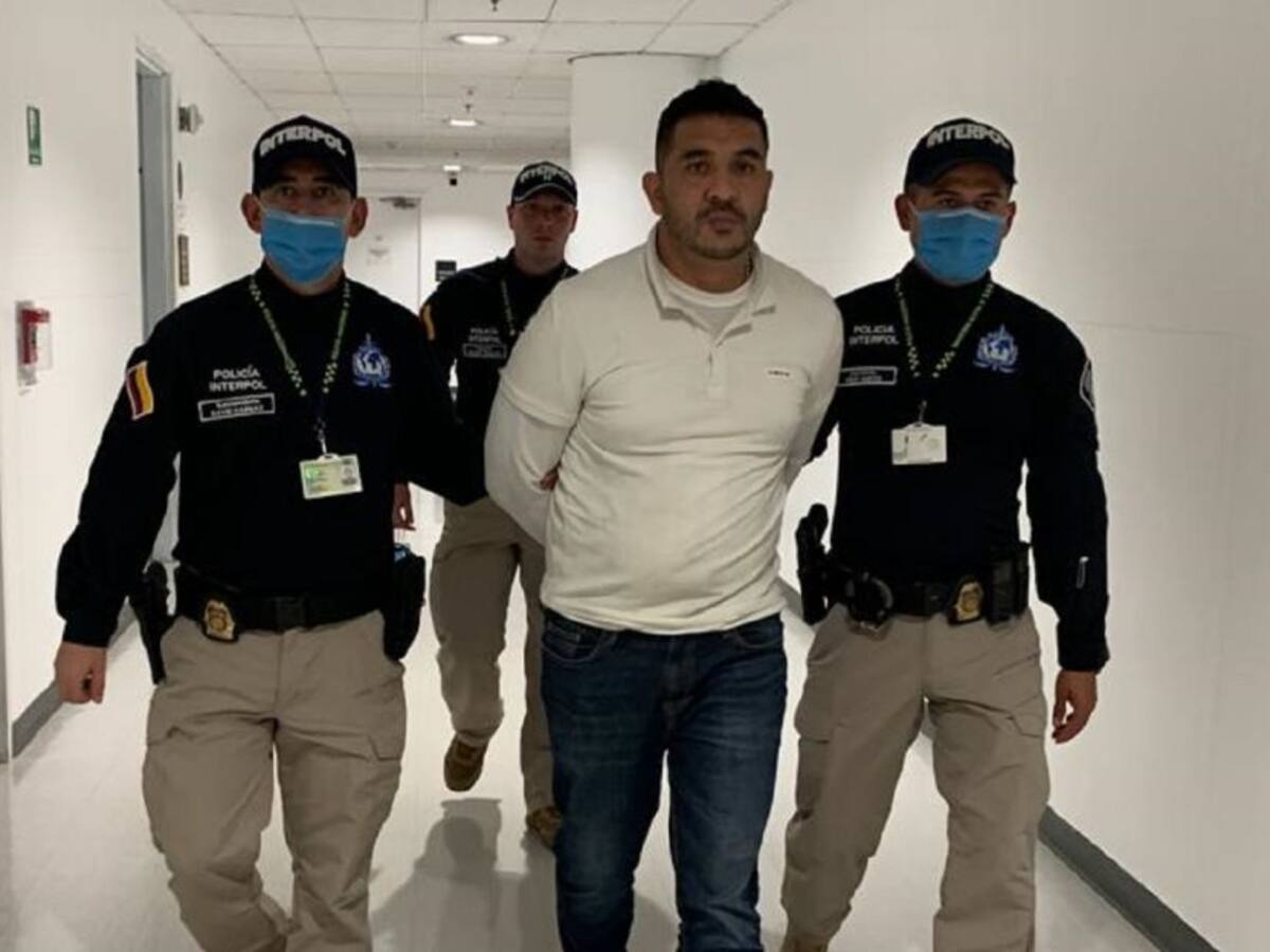 Deportan a Henry Gavilán, partícipe del crimen de un policía en Bogotá