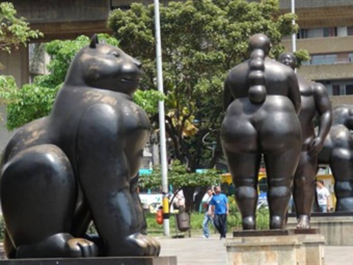 Jornada de ornato en Plaza Botero de Medellín