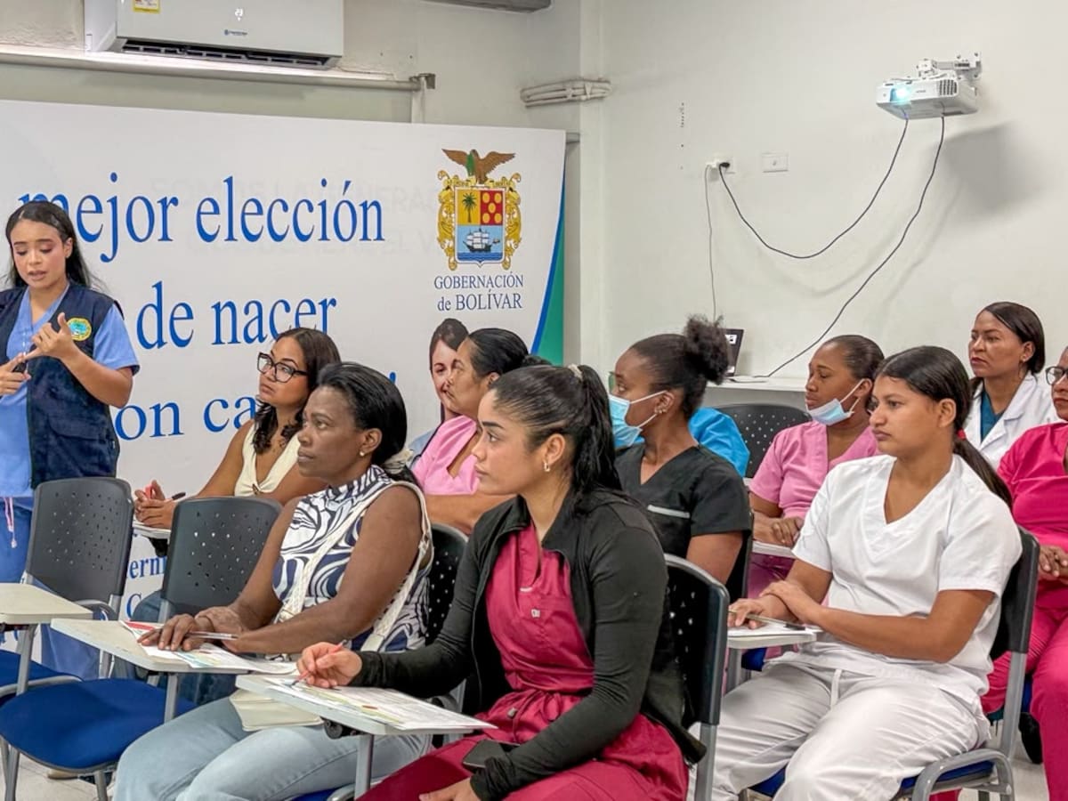 Dadis entrega recomendaciones para proteger la vida de madres y bebés