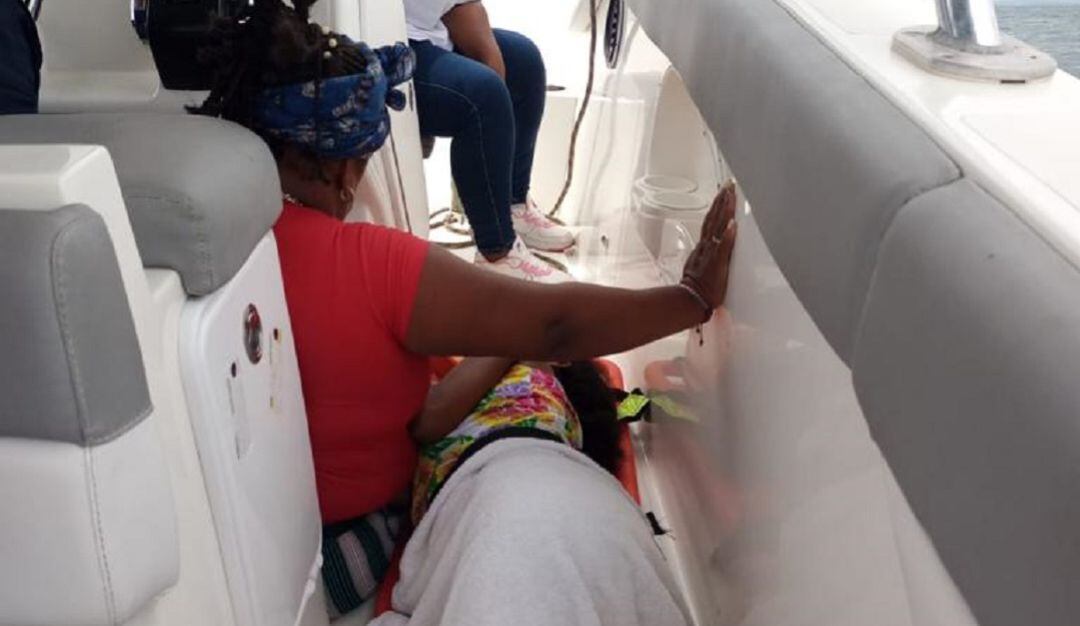 La adolescente tuvo que ser trasladada a Cartagena en la embarcación de un hotel privado porque la lancha ambulancia está en Caño del Oro