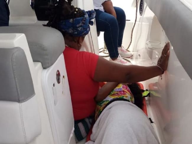 La adolescente tuvo que ser trasladada a Cartagena en la embarcación de un hotel privado porque la lancha ambulancia está en Caño del Oro