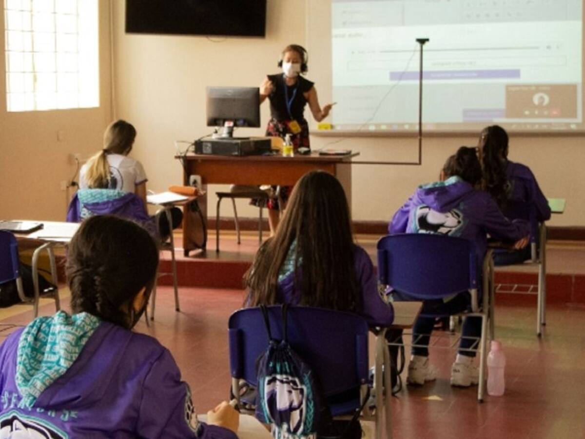 Padres pidieron a juez reconsiderar suspensión de la presencialidad