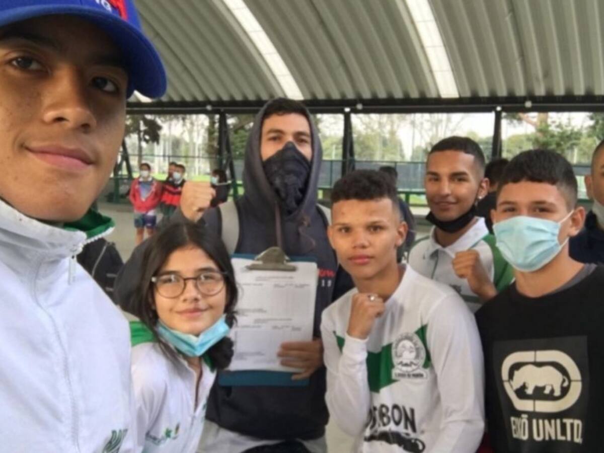Varios hinchas del Santa Fe atacan a delegación de boxeo de Risaralda