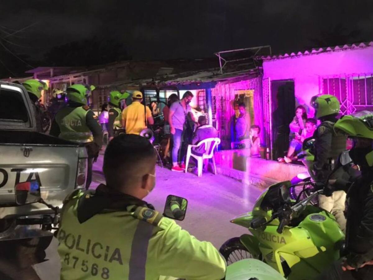 Intervienen 'covid-bazar' en Barranquilla en pleno toque de queda