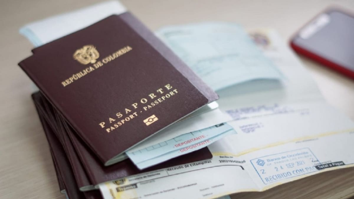 Denuncian mala atención en oficina de pasaportes