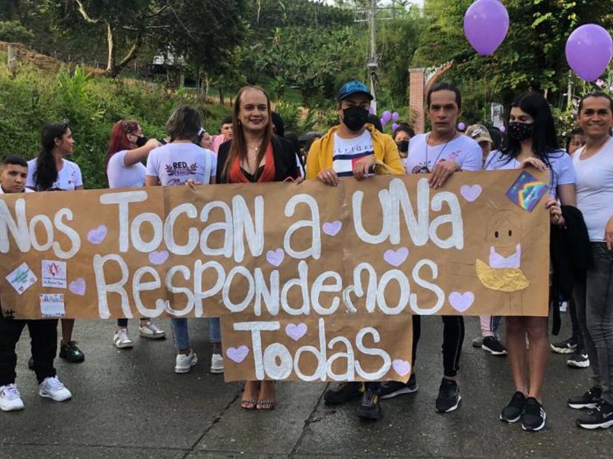 Masiva participación en marcha en contra de violencia de género en Pijao