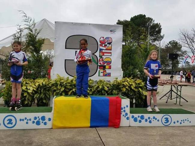 En el podio de Las Tres Pista se ubicaron, en el primer lugar, la colombiana Valerie Pereira Romero, seguida de la holandesa Marion Duchemin y la belga Elise Berge. FOTOGRAFÍA CONCEDIDA POR CLARA ROMERO.