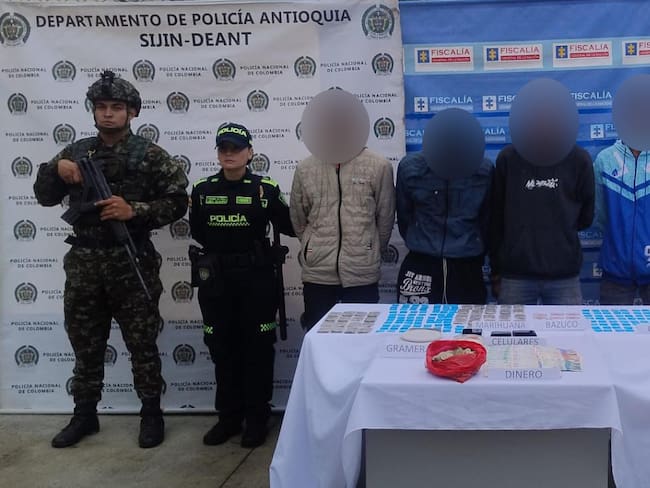 Golpe contra redes de narcomenudeo: cinco capturados, allanamientos e incautaciones Foto: Policía Nacional