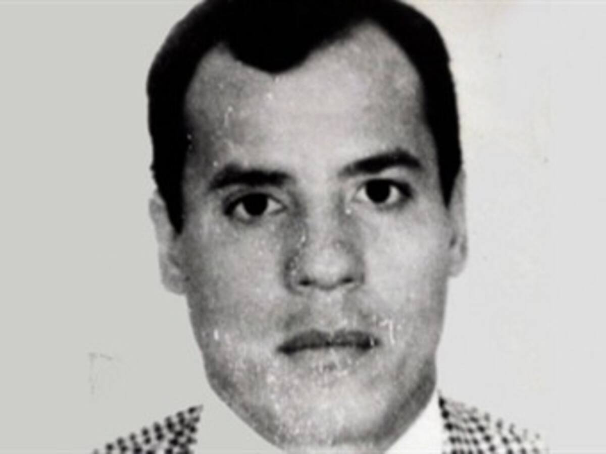 Fiscalía exhuma restos de Fidel Castaño Gil