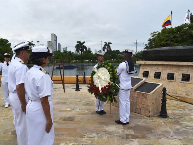 Armada Nacional rinde homenaje a los héroes de la guerra de Corea