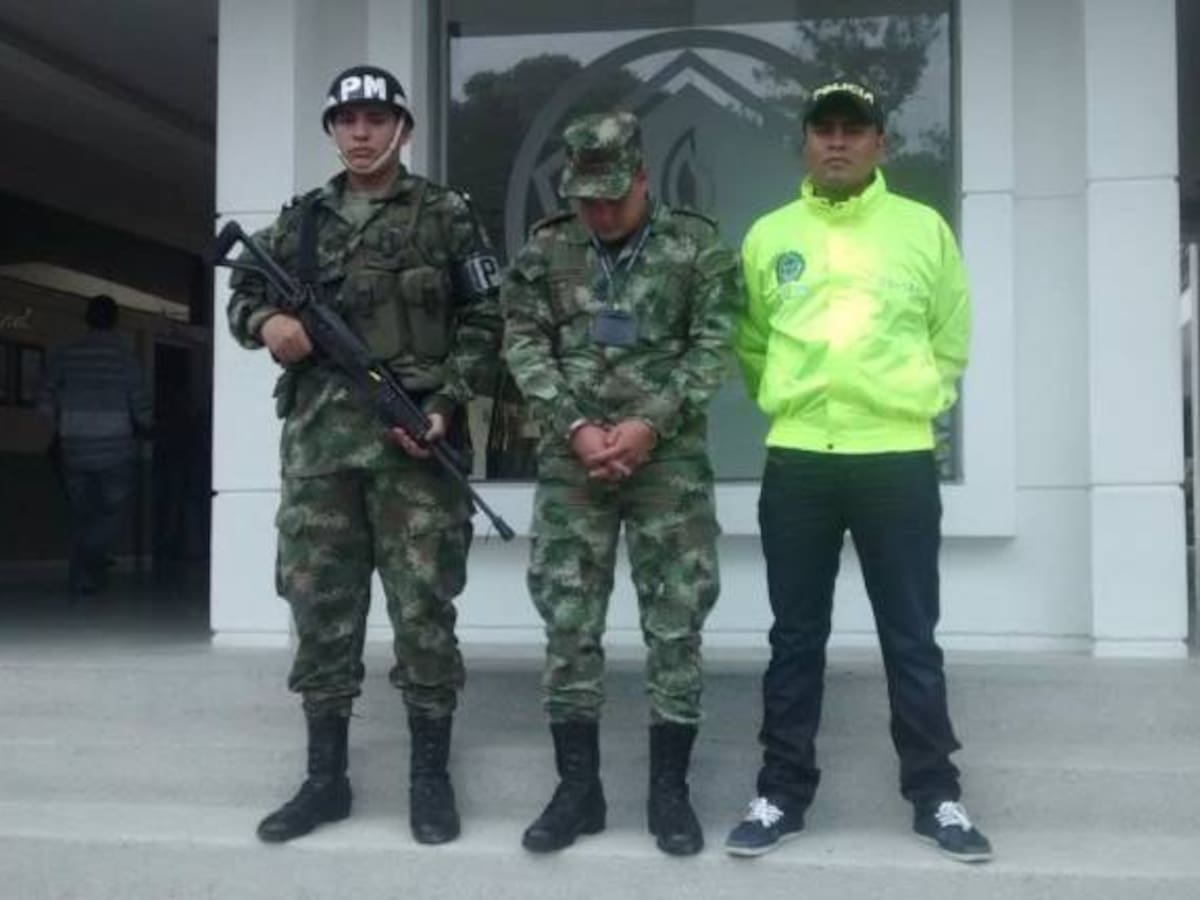 Ex guerrillero que se hacía pasar por soldado fue capturado en Bucaramanga