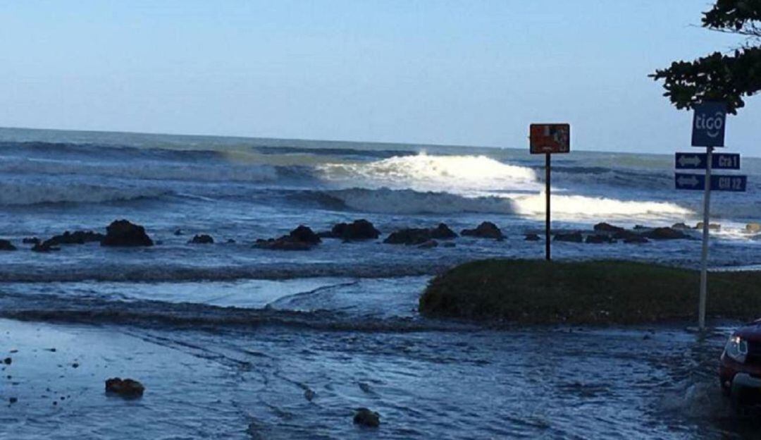 La altura del oleaje oscilará hasta 3.6 metros