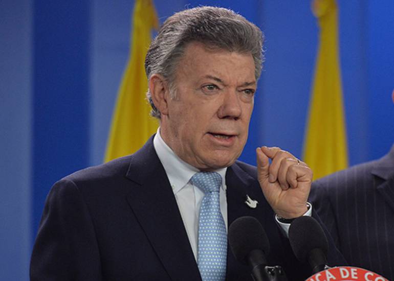 El presidente Juan Manuel Santos volvió a exigir respeto al gobierno de Venezuela, frente a la crisis que viven connacionales en la frontera. Advirtió que la revolución bolivariana fracasó y que el vecino país no puede culpar a Colombia de sus problemas. 