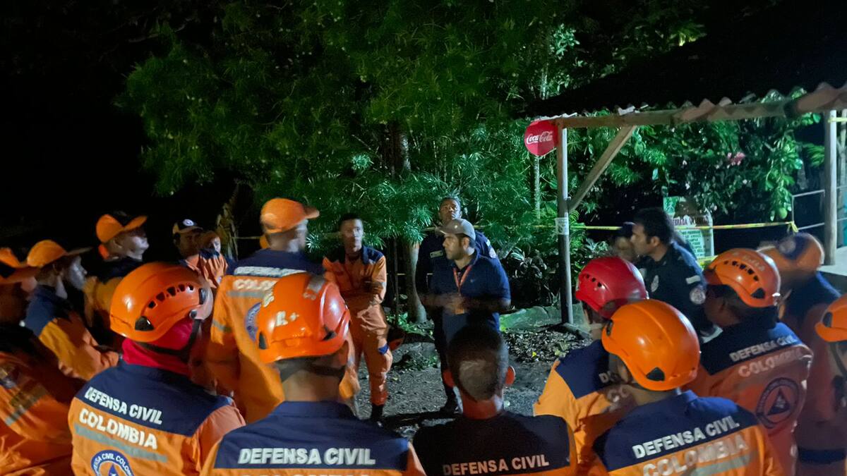 Cr. Karlotz Omaña, Dr. Defensa Civil Magdalena - Rescate de equipo rodaje