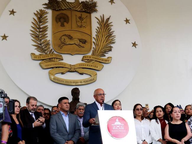 AN denuncia nuevas amenazas de EEUU contra Venezuela y respalda al presidente Maduro.