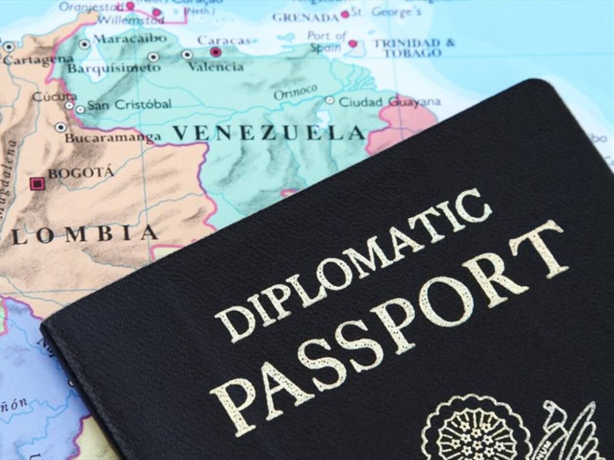 Tumban nombramiento diplomático de una hija del senador Rodrigo Villalba