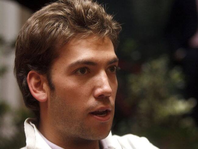 Enfrentamiento entre hijos de Santos y Uribe por soldados de Cauca