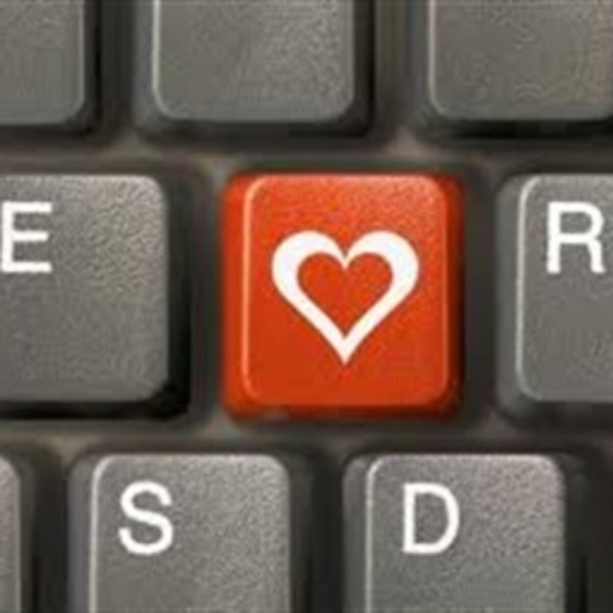 Japoneses prefieren relaciones virtuales al sexo real