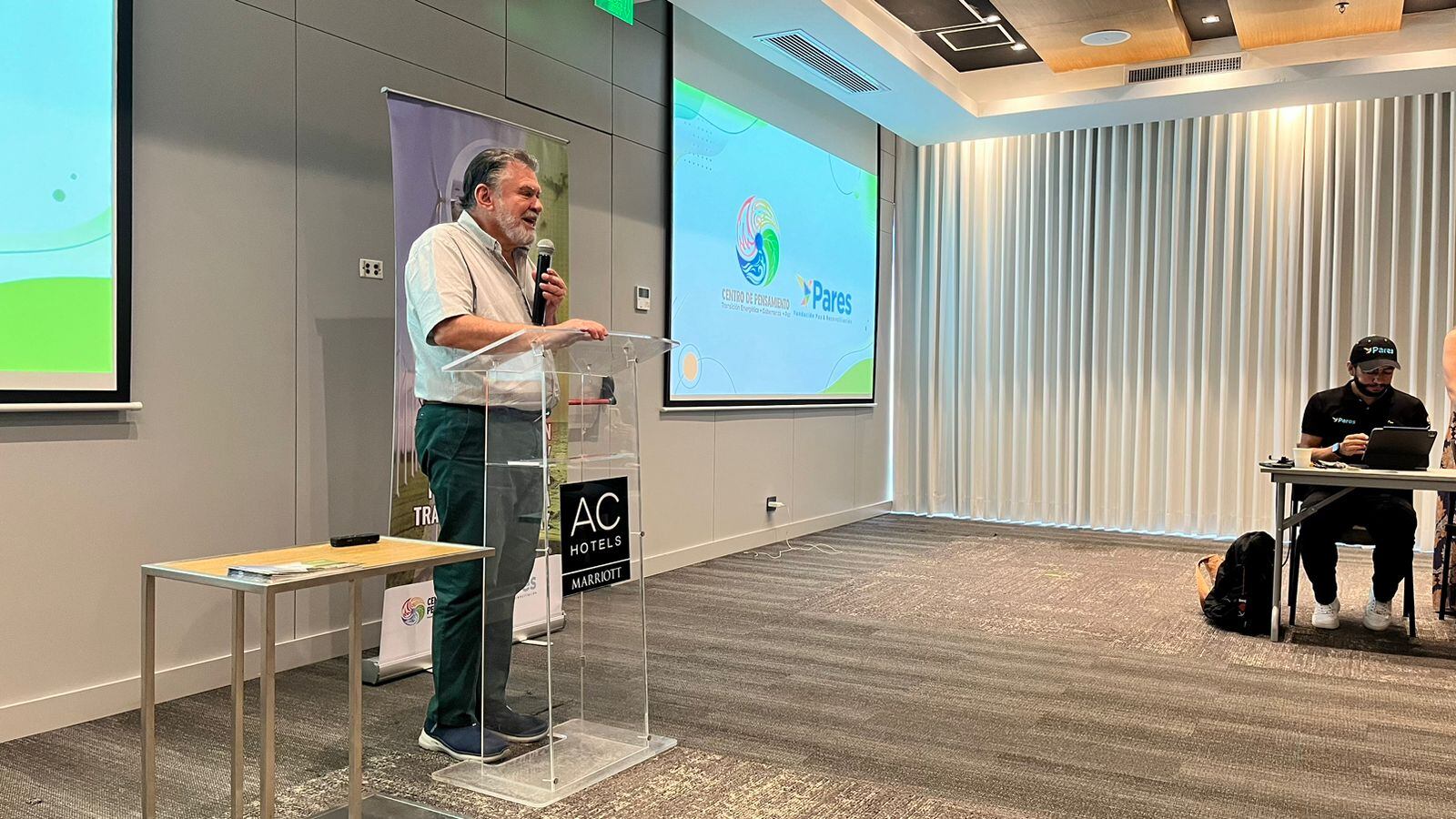 León Valencia, director de Pares en la apertura del Centro de Pensamiento en Santa Marta . Caracol Radio
