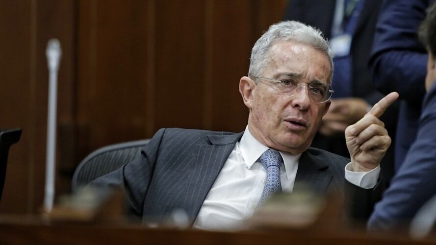 El expresidente Álvaro Uribe aseguró que tiene información de que el Eln liberó a un ciudadano después de que la familia pagara $3.000 millones. Foto: Colprensa