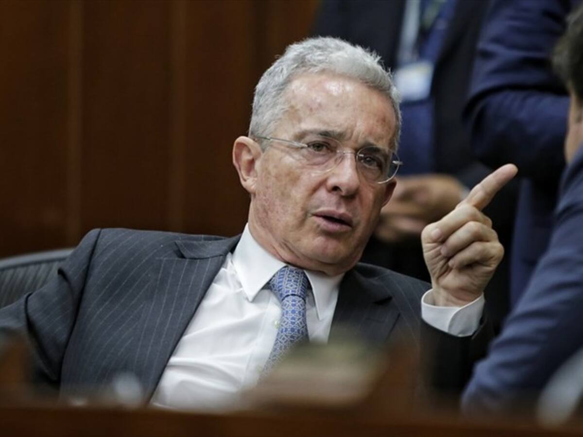 Uribe asegura que Eln liberó a secuestrado después de que la familia pagó $3.000 millones