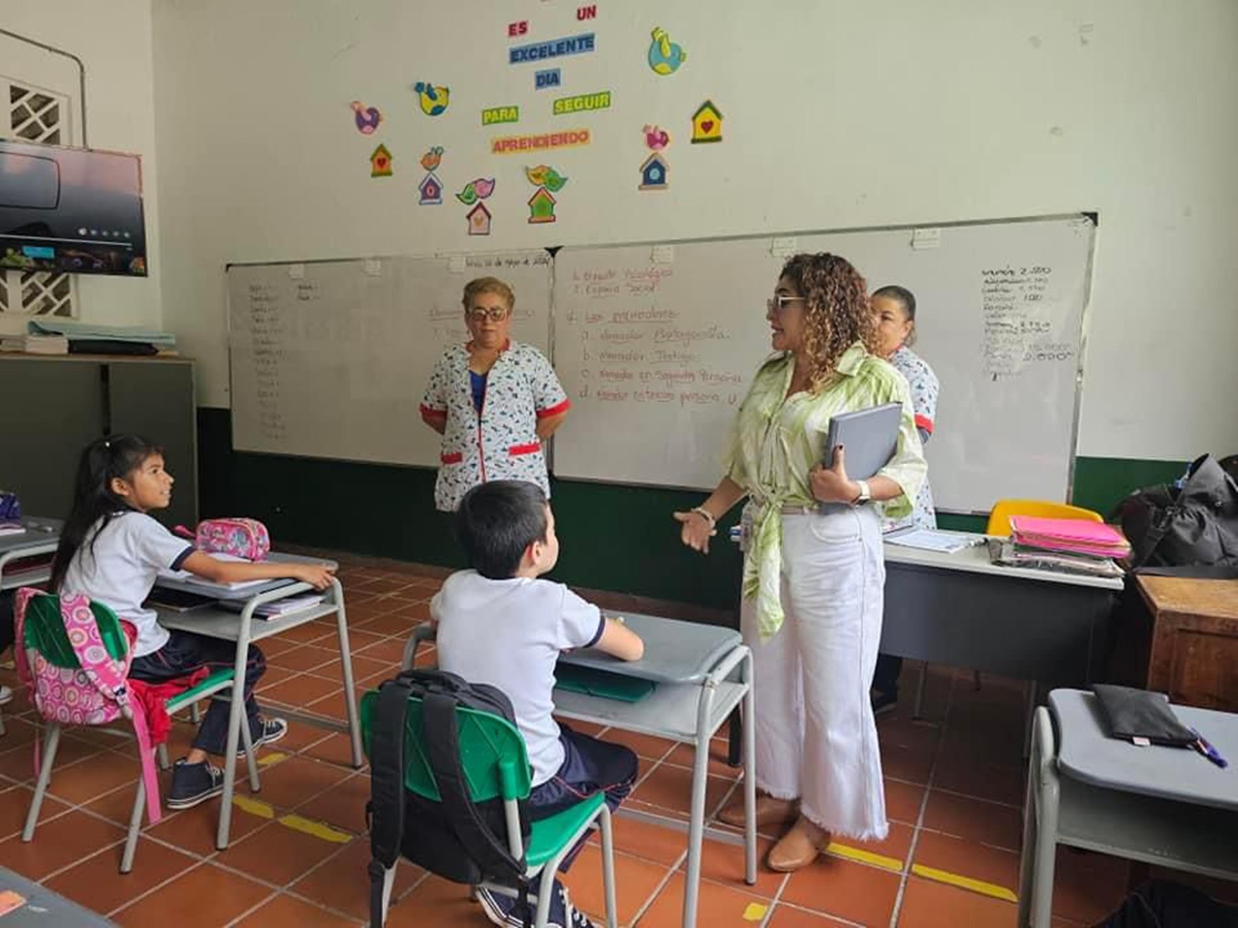 Clase en una institución educativa de Ibagué