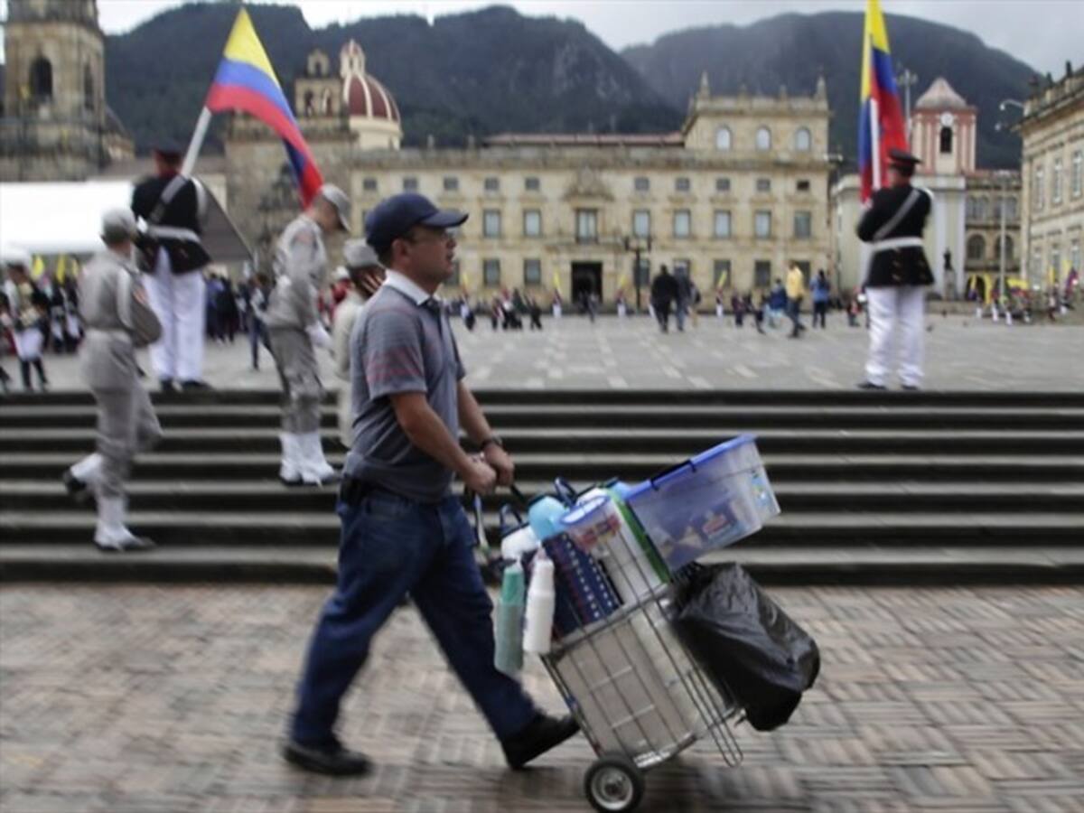 Institucionalización de vendedores informales: debate definitivo en el Concejo de Bogotá