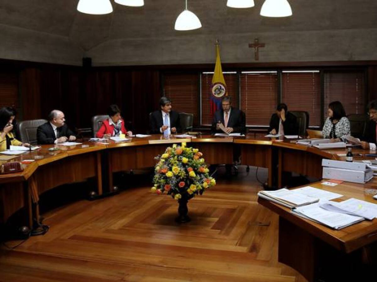 Fuerte llamado de atención de Corte a gobierno por indemnización a víctimas