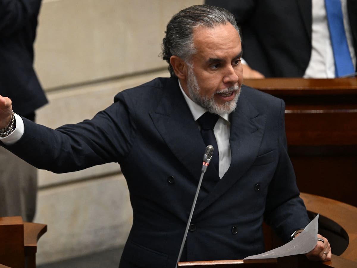 “Eligieron a Camargo en contra de la mejor hoja de vida”: Benedetti cuestionó elección de magistrado